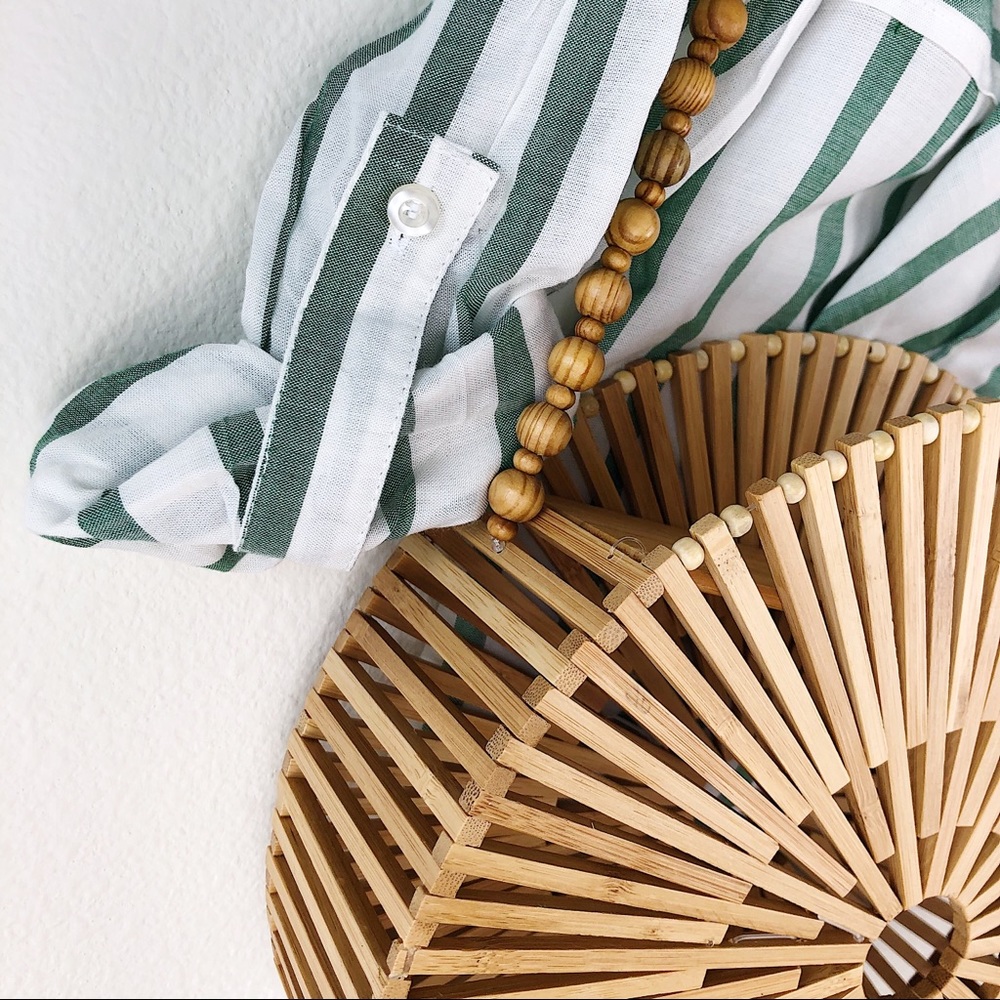 ROUND BAMBOO WOODEN BAG 🌻💛 - Picture 4 of 7